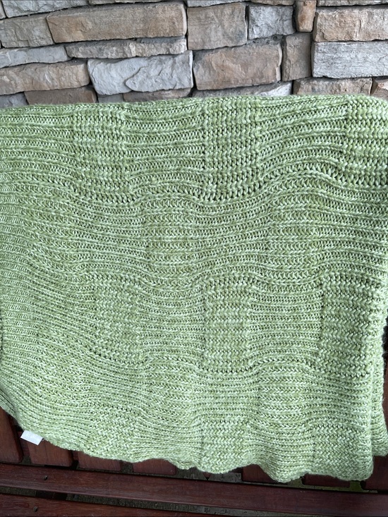 Other - Light Green knitted blanket
